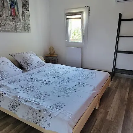 La Maison Du Bonheur Hébergement de vacances *